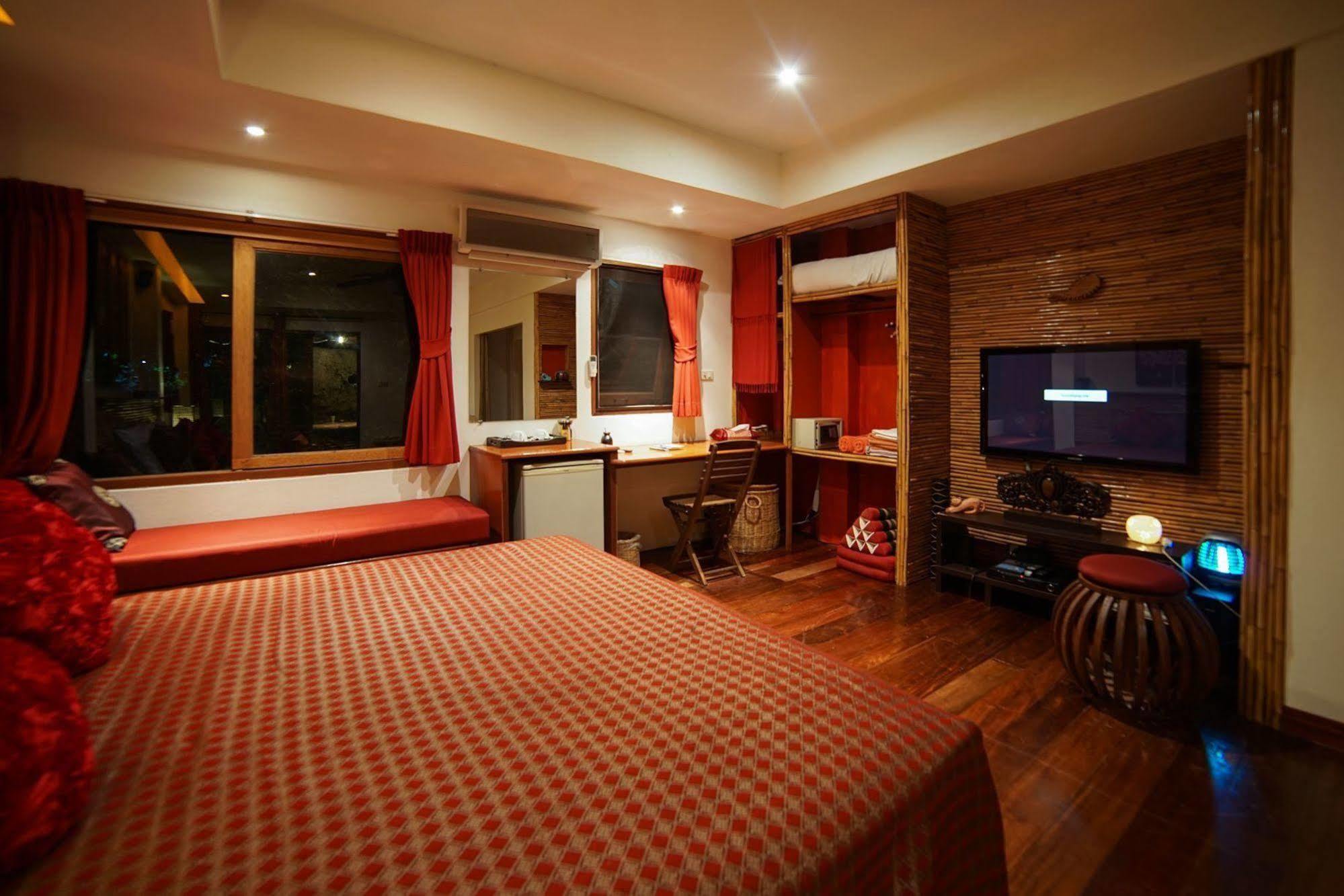 La Cigale Bed & Breakfast Ko Tao Luaran gambar
